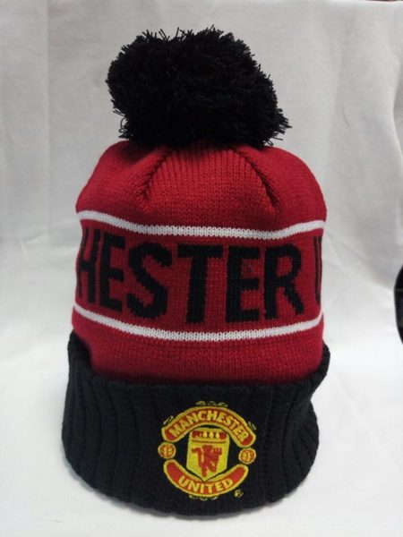 шапка Manchester United  с вышивкой  акрил 100%