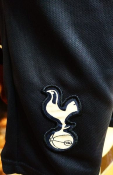 форма Tottenham  2019-2020  домашняя