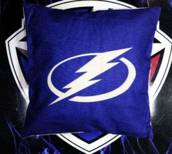 подушка Tampa Bay Lightning  45 х 45см