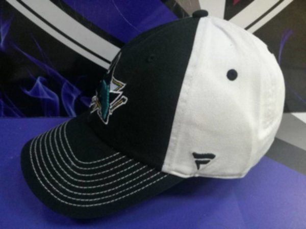 бейсболка San Jose Sharks