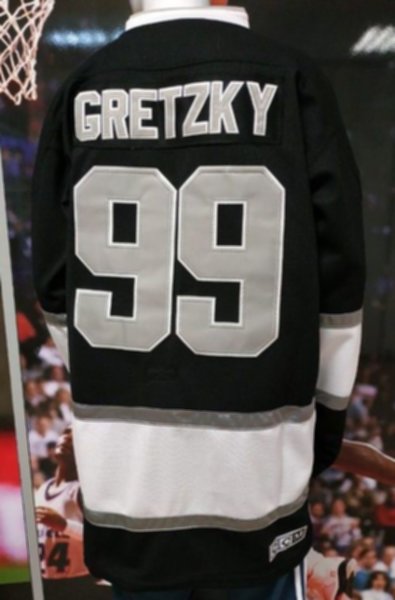 свитер хоккейный Los Angeles Kings №99 GRETZKY