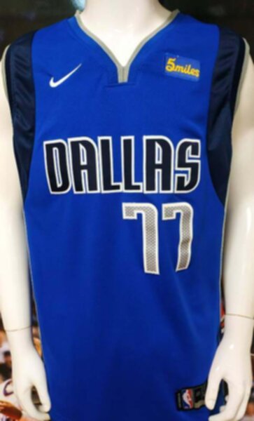 майка баскетбольная Dallas Mavericks №77 DONCIC  nike
