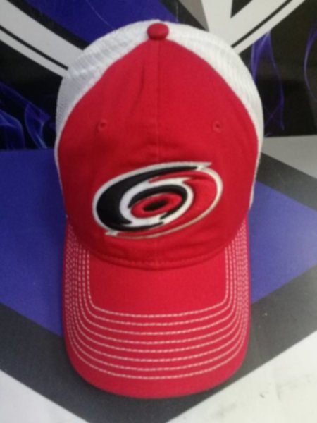 бейсболка  Carolina Hurricanes