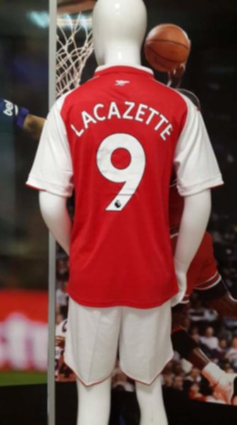 форма Arsenal №9 LACAZETTE  домашняя  2017-2018