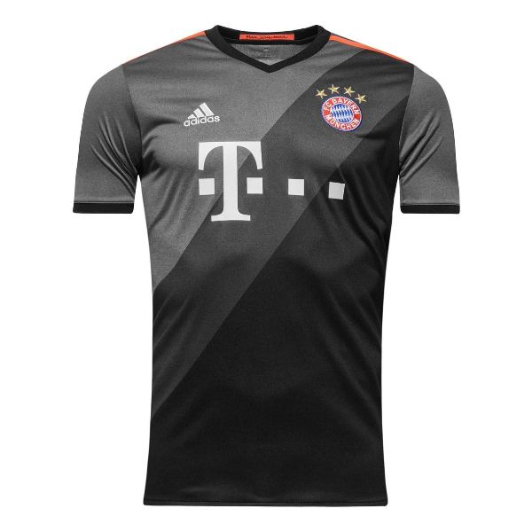 форма Bayern Munchen   гостевая  2016-2017