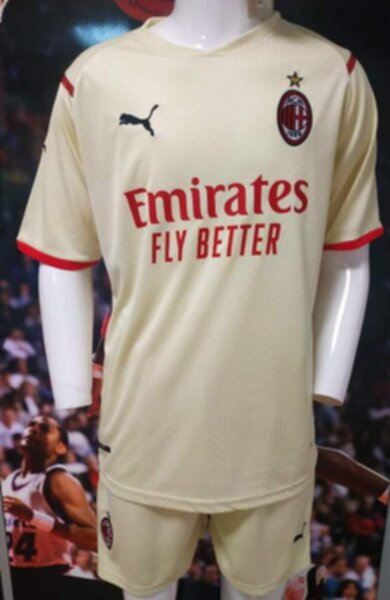 форма AC Milan  2021-2022  гостевая