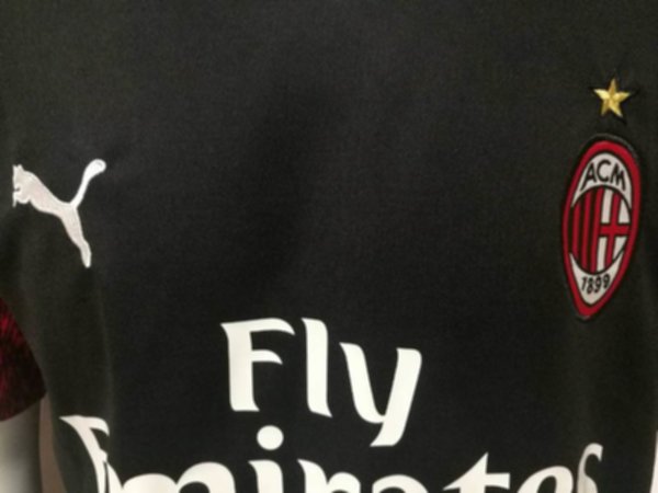 форма AC Milan   2018-2019  резервная
