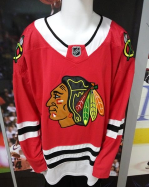 свитер хоккейный Chicago Blackhawks  adidas