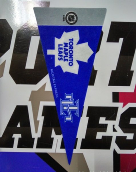 вымпел Toronto Maple Leafs(22,5см х 10см)(фетр)