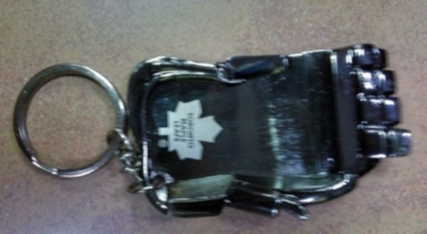 брелок-открывашка Toronto Maple Leafs(6см х 4см)