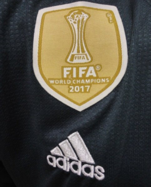 форма Real Madrid  длинный рукав  2018-2019  гостевая