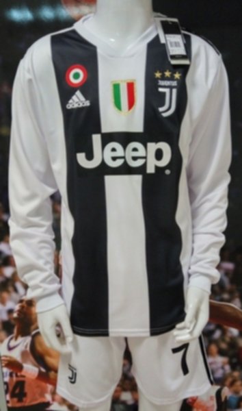 форма Juventus  №7 RONALDO  длинный рукав  домашняя  2018-2019