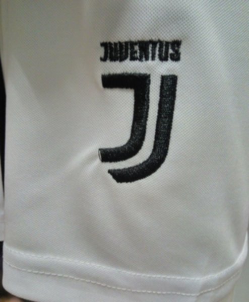 форма Juventus  №7 RONALDO  длинный рукав  домашняя  2018-2019