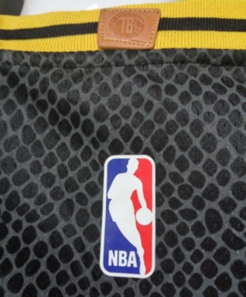 майка баскетбольная Los Angeles Lakers №23 JAMES  nike