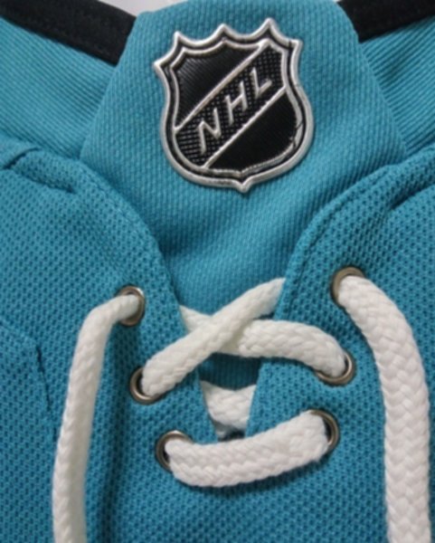 свитер хоккейный San Jose Sharks №88 BURNS