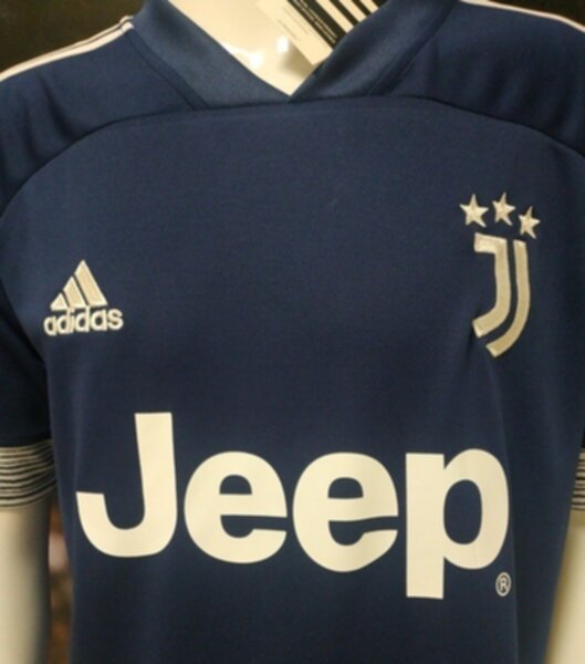 форма Juventus 2020-2021 гостевая