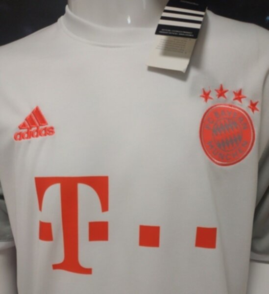 форма Bayern Munich 2020-2021 гостевая