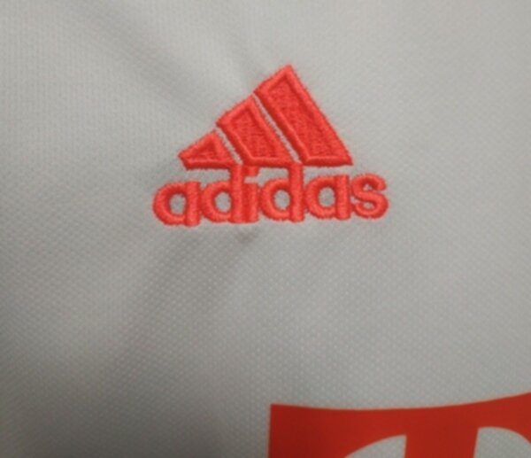 форма Bayern Munich 2020-2021 гостевая