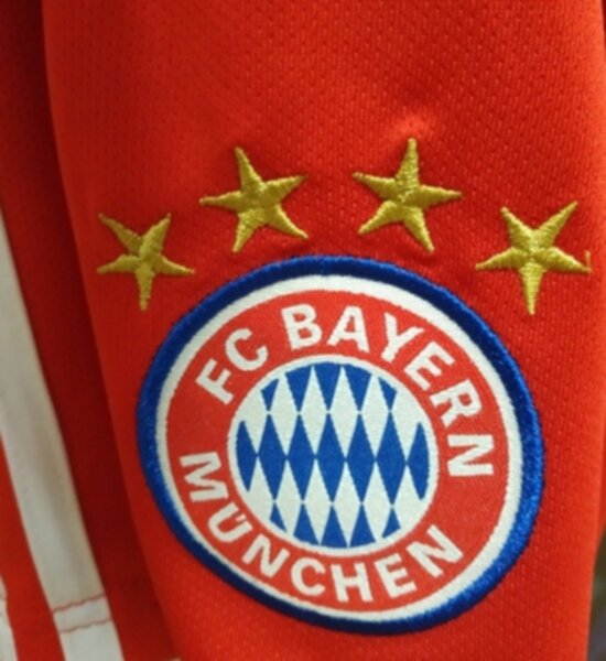 форма детская Bayern Munchen  2020-2021 домашняя