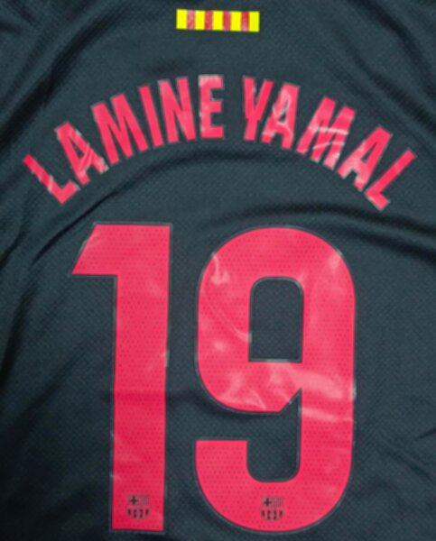 форма Barcelona №19 LAMINE YAMAL 2024-2025 Nike,гостевая,полиэстер 100%