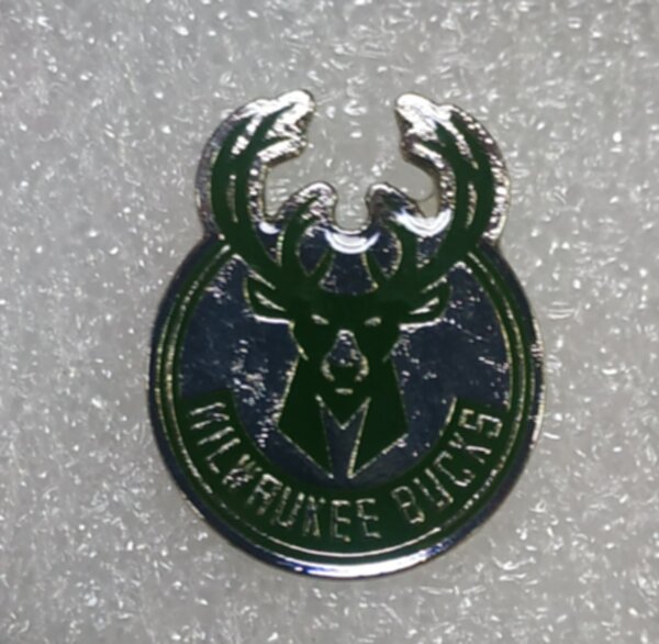 значок Milwaukee Bucks,2,5см. №0184 металл.