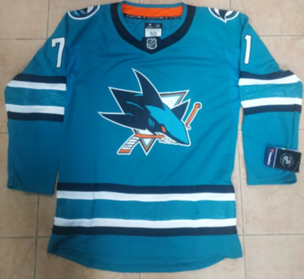 свитер хоккейный San Jose Sharks  #71 Celebrini