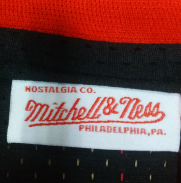 майка баскетбольная Chicago Bulls №7 КУКОЧ, Mitchell & Ness