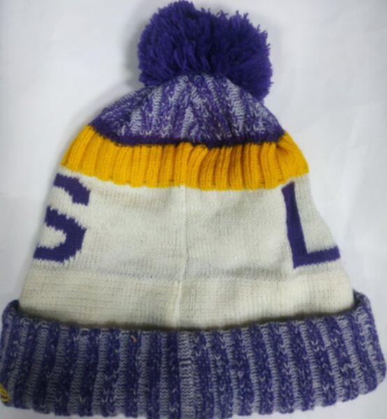 шапка Los Angeles Lakers  акрил 100%