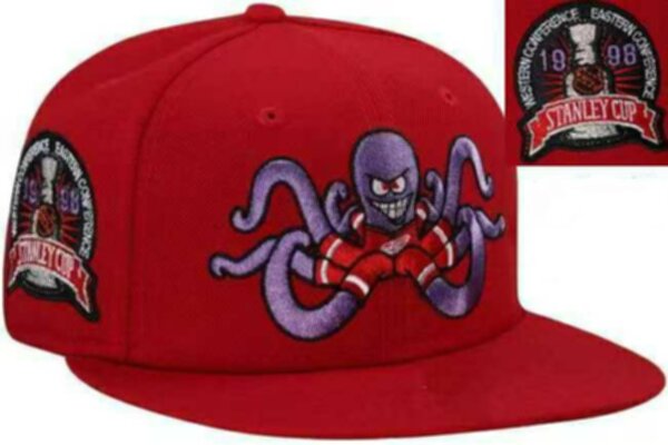 снэпбэк бейсболка Detroit Red Wings