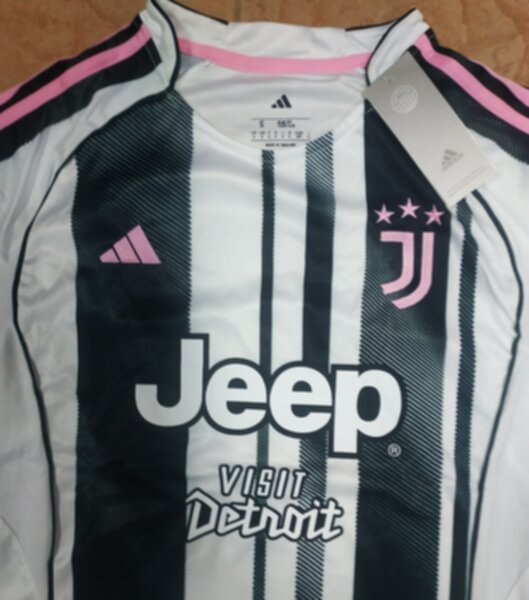 форма Juventus 2025-2026 adidas домашняя  полиэстер 100%