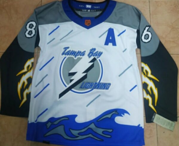 свитер хоккейный Tampa Bay Lightning №86 KUCHEROV adidas