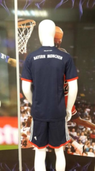 форма Bayern Munchen  гостевая  2017-2018