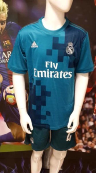 форма Real Madrid №4 SERGIO RAMOS  резервная  2017-2018