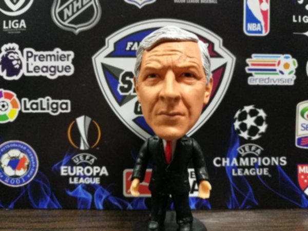 фигурка Венгер  6,5 см