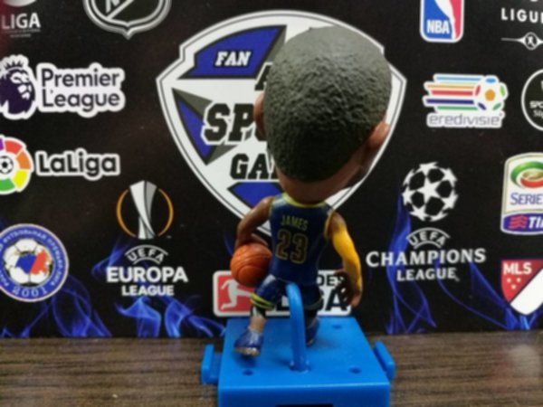 фигурка Леброн Джеймс 6,5см
