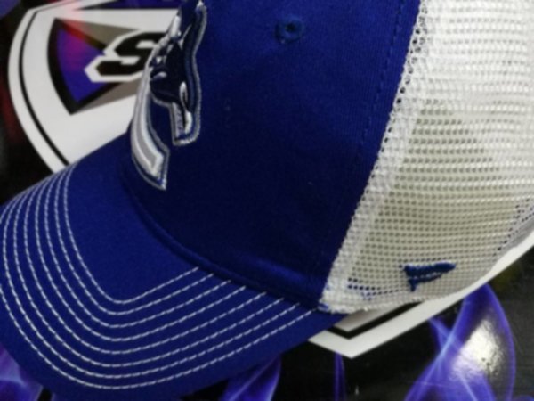 бейсболка Vancouver Canucks