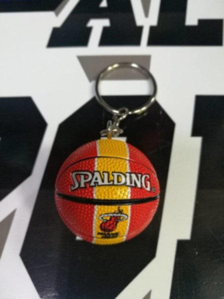 брелок Miami Heat