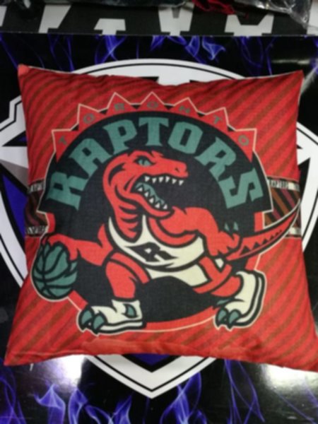 подушка Toronto Raptors  45см х 45см