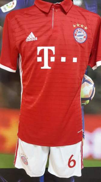 форма Bayern Munchen №6 ALCANTARA  2016-2017