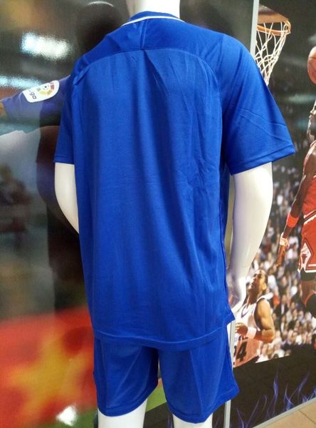 форма Chelsea   2017-2018  домашняя