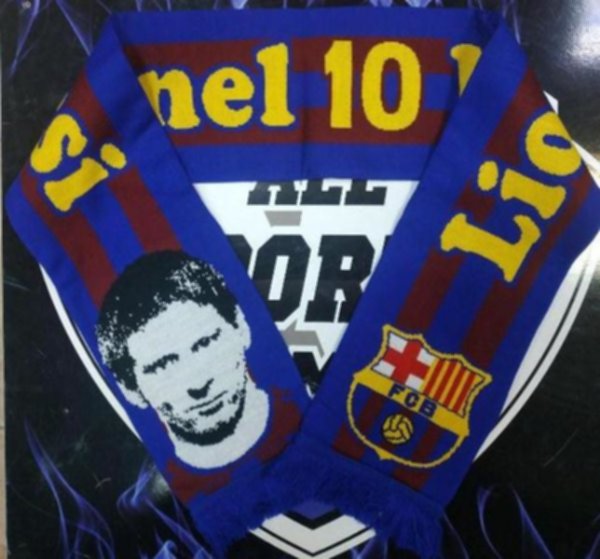шарф Barcelona Messi вязаный,двухсторонний акрил 100%