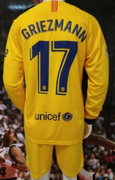 форма Barcelona  длинный рукав №17 GRIEZMANN  2019-2020  гостевая  полиэстер 100%