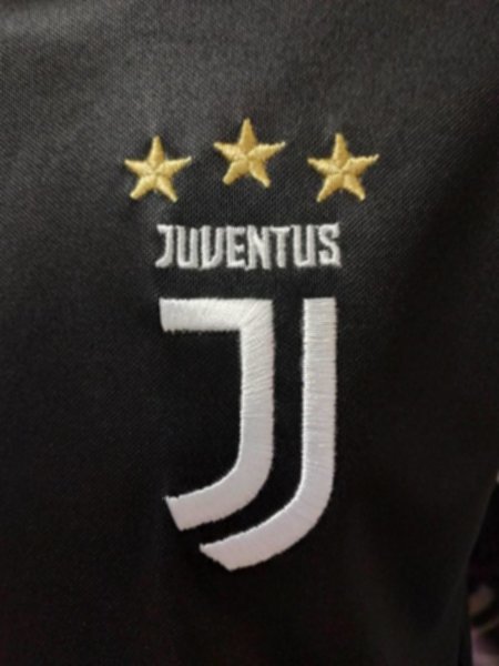 форма Juventus  №10 DYBALA  длинный рукав  2019-2020  домашняя  полиэстер 100%