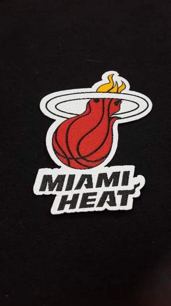 нашивка Miami Heat   8 см х 6 см