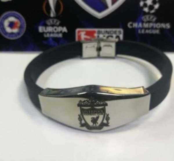 браслет Ливерпуль  регулируемый