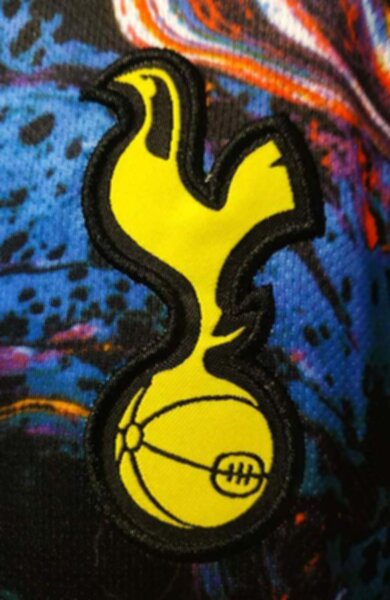 форма Tottenham 2021-2022  гостевая