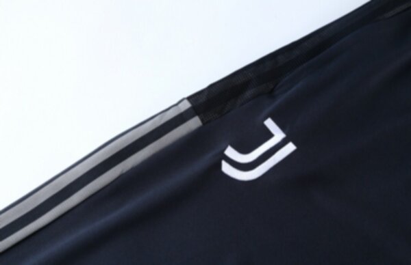 тренировочный костюм детский Juventus  2021-2022  полиэстер 100%