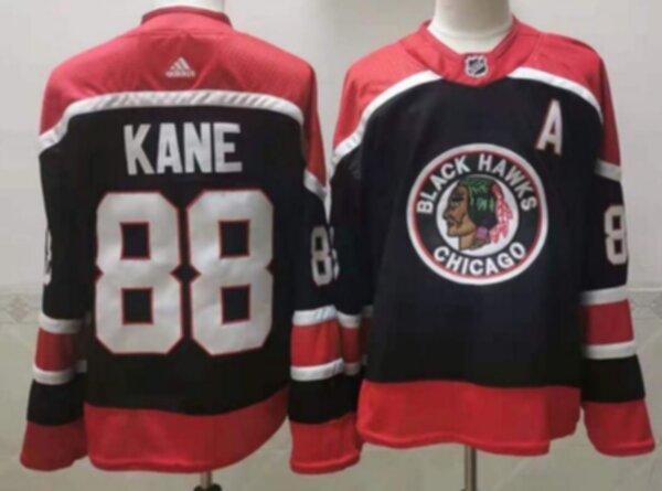 свитер хоккейный Chicago Blackhawks №88 KANE  adidas