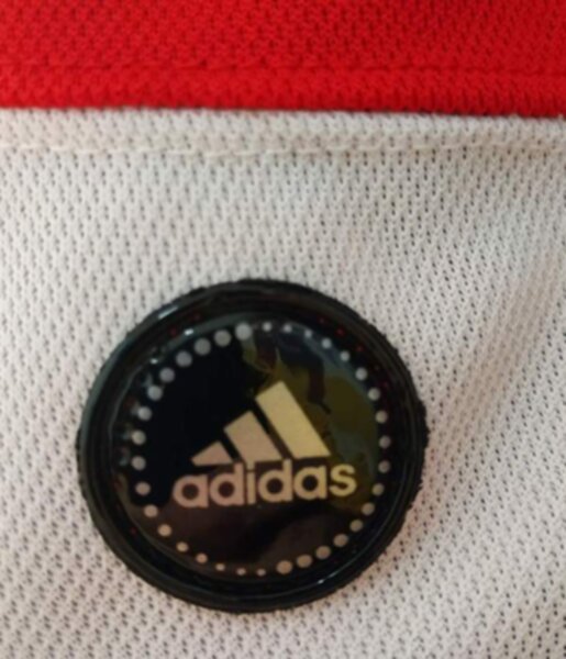 свитер хоккейный Detroit Red Wings  adidas