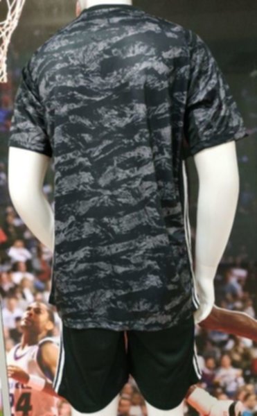 форма Juventus  2019-2020 